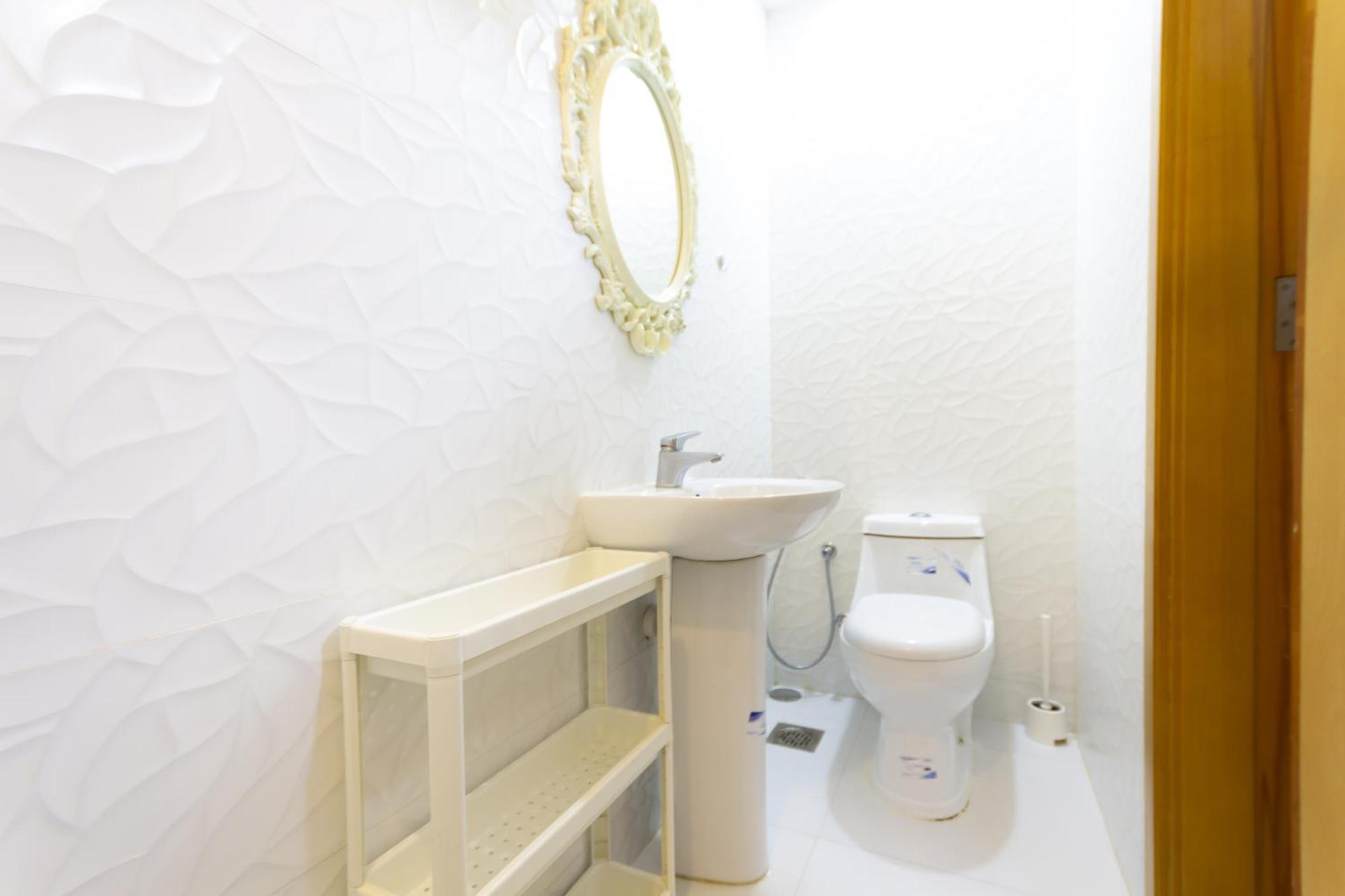 Budget Rooms With Private Bathroom For 'Girls' Only In Dubai, Marina 외부 사진