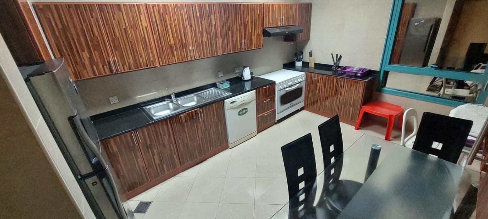 Budget Rooms With Private Bathroom For 'Girls' Only In Dubai, Marina 외부 사진